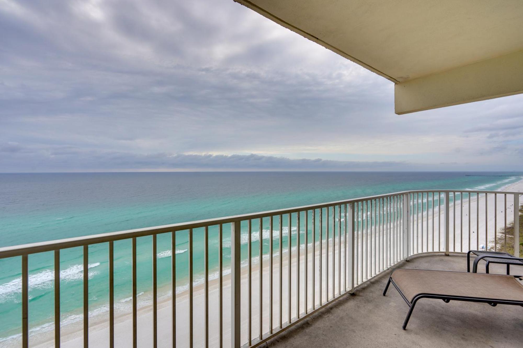 Beachfront Pcb Condo With Ocean View, Pool Access! パナマシティービーチ エクステリア 写真